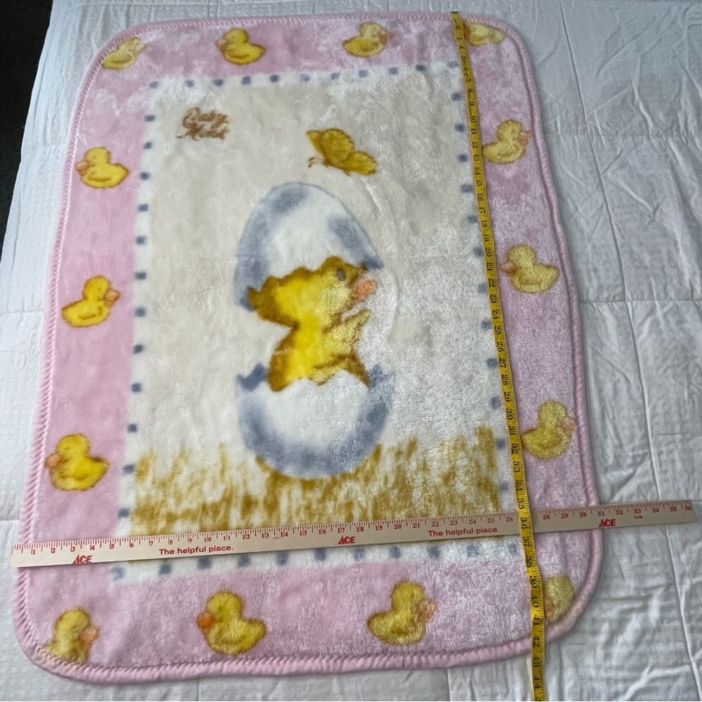 Baby Mink Duck In Egg Baby Blanket Soft Pink Throw 42 x 31 VTG - Picture 11 of 12